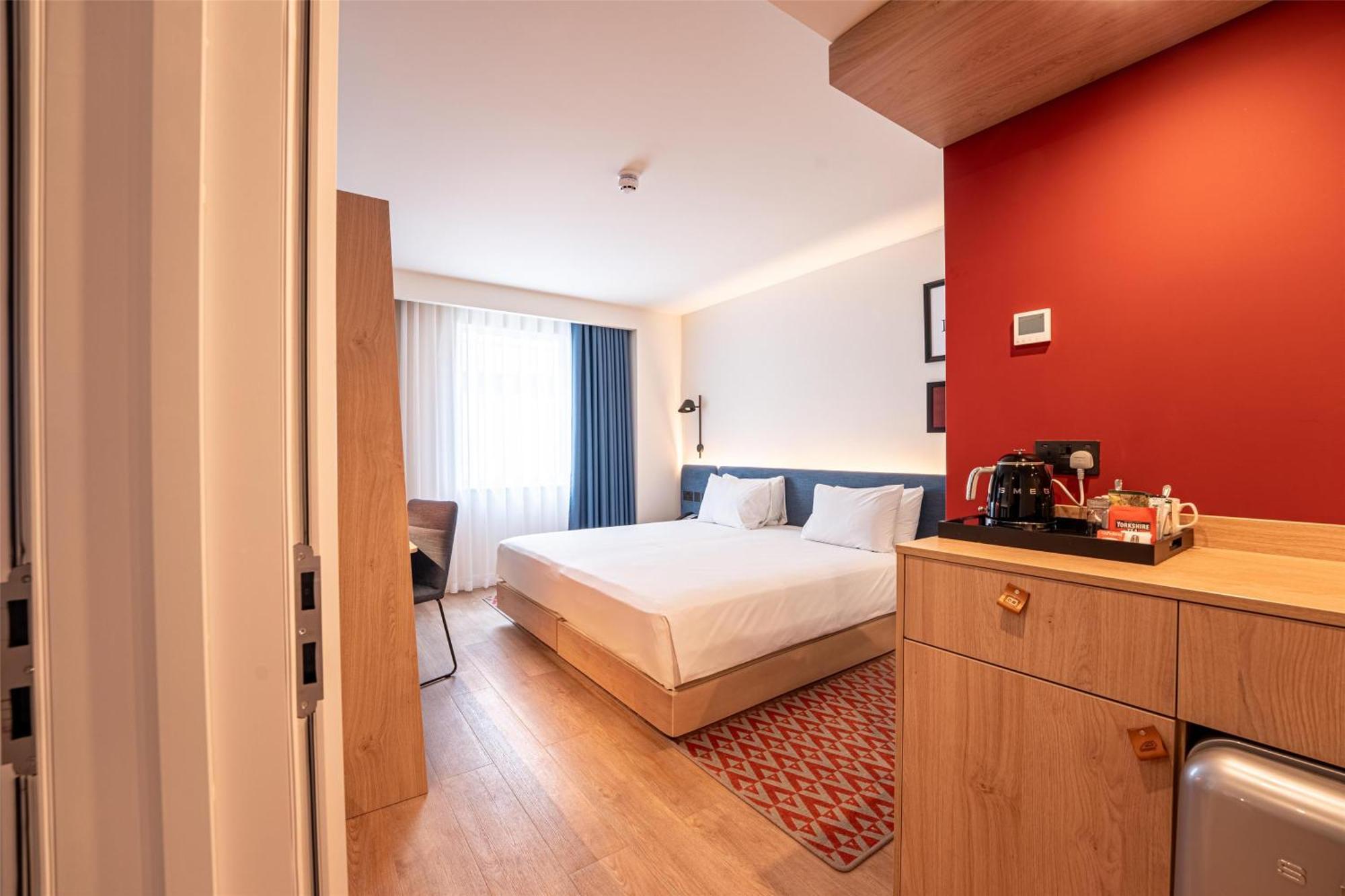 Hotel Hampton By Hilton Bristol Airport Redhill  Exterior foto