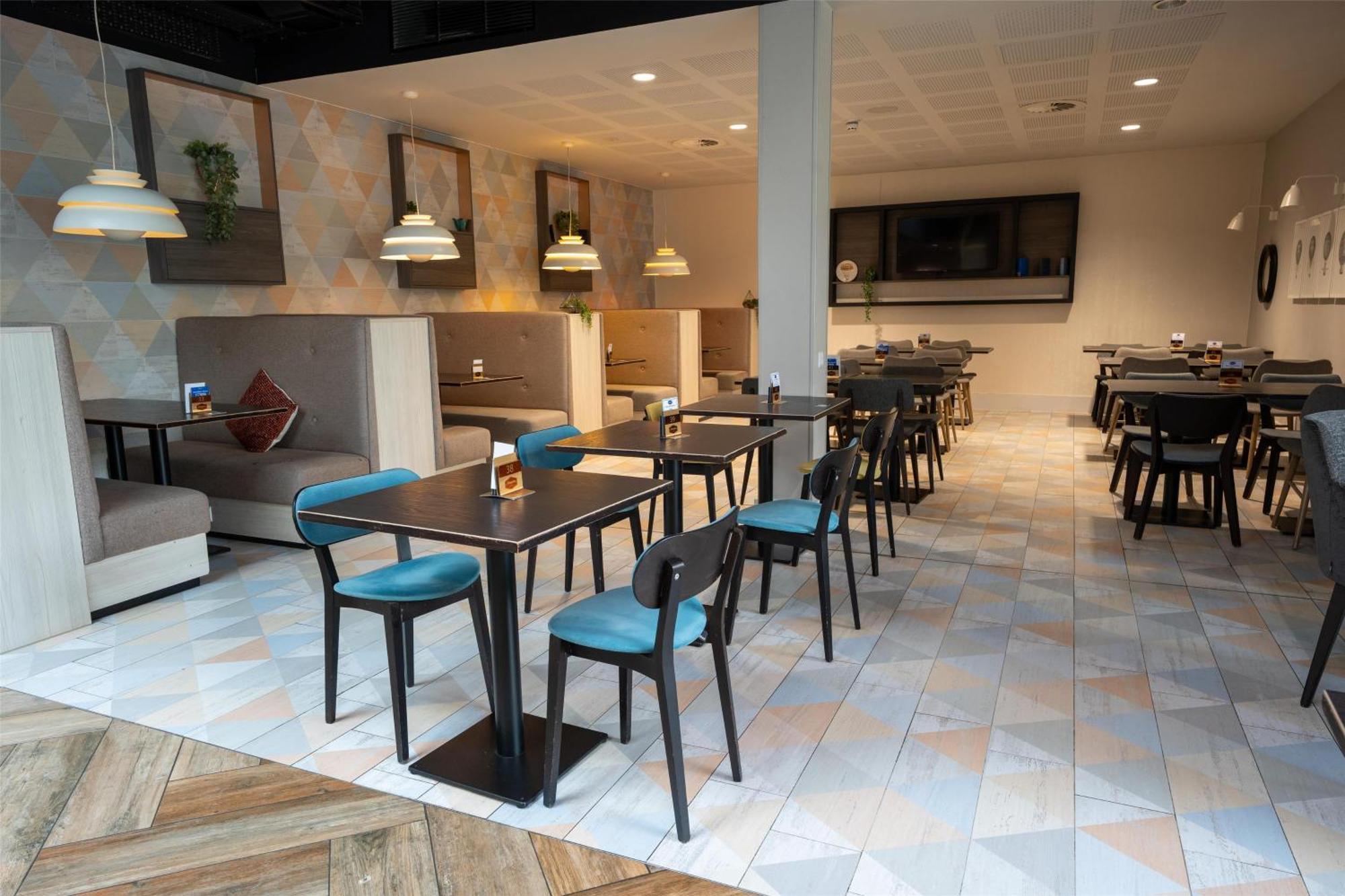 Hotel Hampton By Hilton Bristol Airport Redhill  Exterior foto