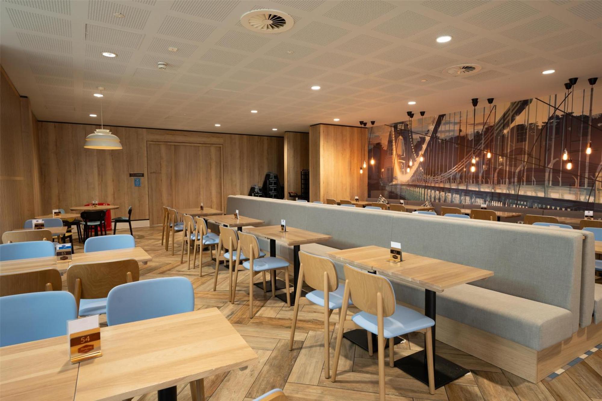 Hotel Hampton By Hilton Bristol Airport Redhill  Exterior foto