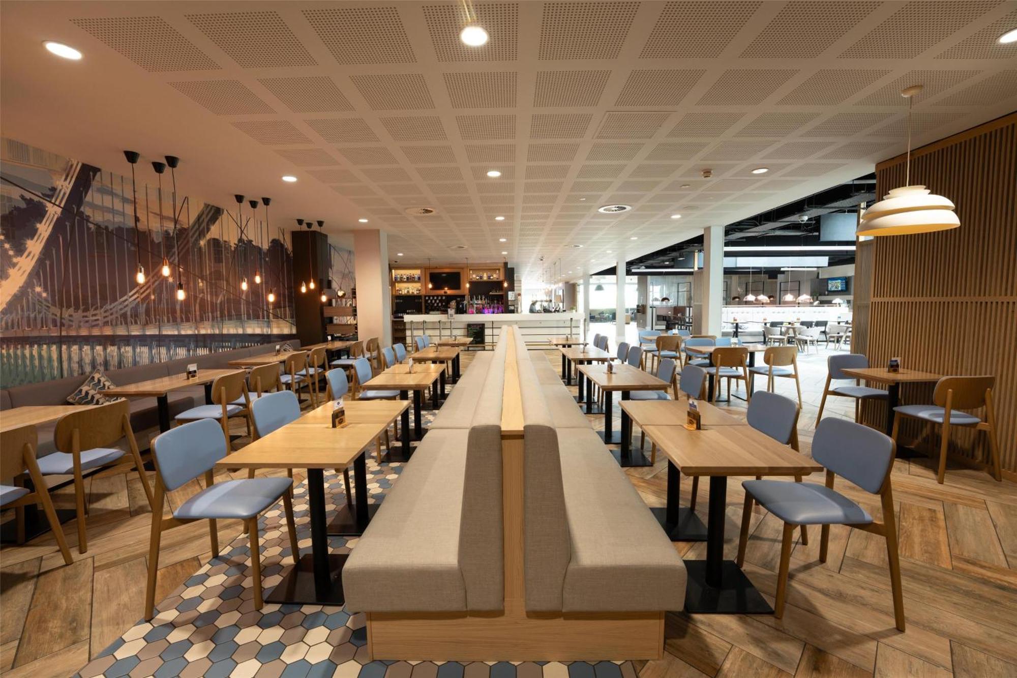 Hotel Hampton By Hilton Bristol Airport Redhill  Exterior foto